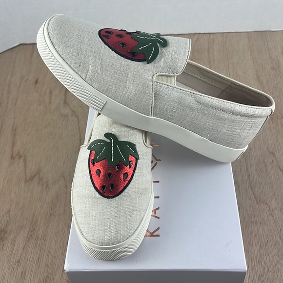 Katy Perry THE KERRY CANVAS Strawberry Slip On Shoe Women’s Size 6.5 Light Tan - Picture 2 of 9